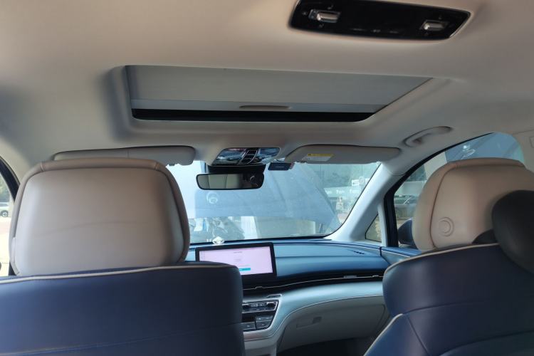 Used Roewe iMAX8 2021 400TGI Supreme Series Prestige Edition Headliner