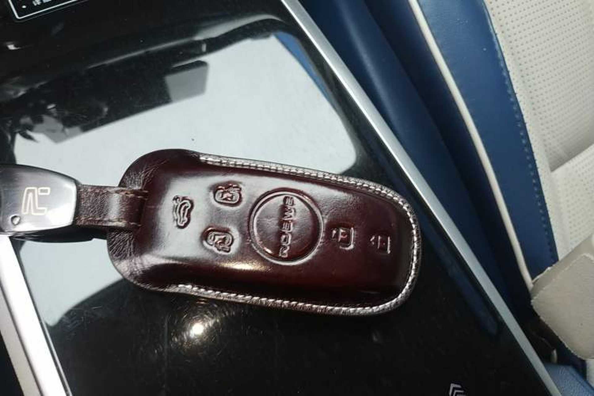 Used Roewe iMAX8 2021 400TGI Supreme Series Ultimate Edition Interior 1