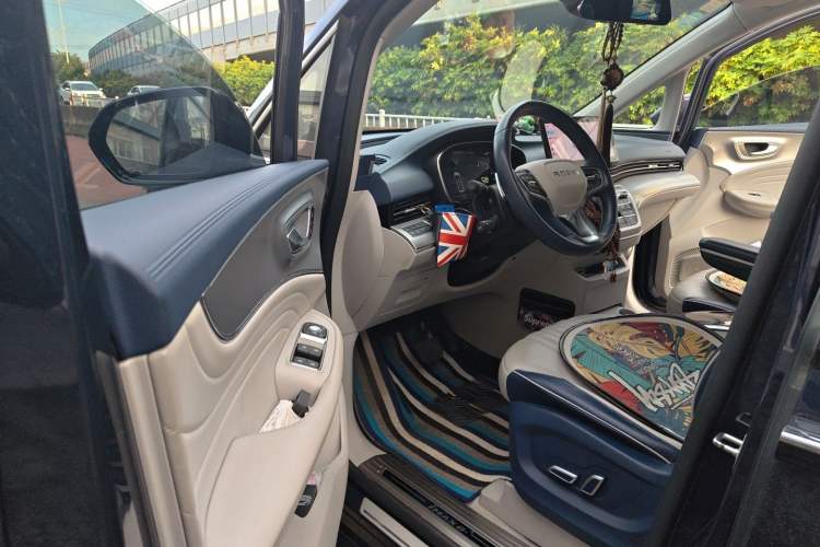 Used Roewe iMAX8 2021 400TGI Supreme Series Prestige Edition Interior 3