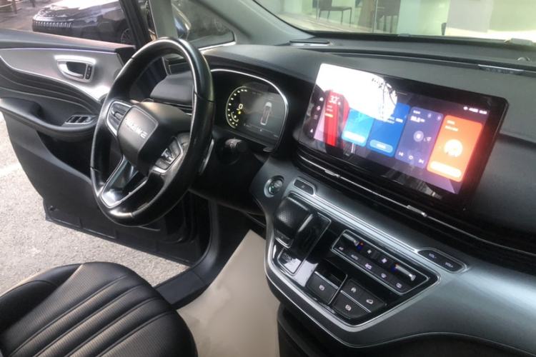 Used Roewe iMAX8 2021 400TGI Supreme Series Prestige Edition Interior 4