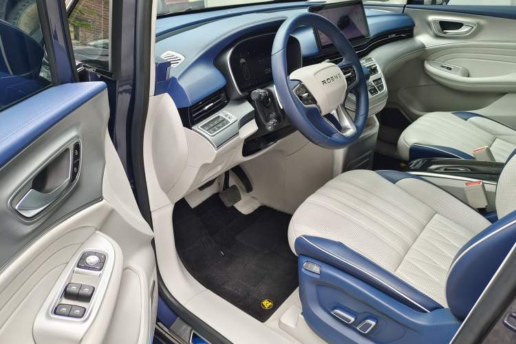 Used Roewe iMAX8 2021 400TGI Supreme Series Ultimate Edition Interior 5