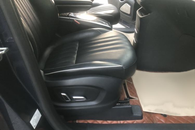 Used Roewe iMAX8 2021 400TGI Supreme Series Prestige Edition Interior 6