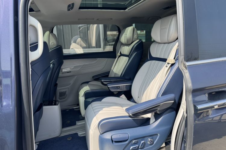 Used Roewe iMAX8 2021 400TGI Supreme Series Prestige Edition Interior 7