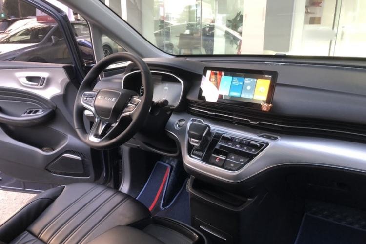 Used Roewe iMAX8 2021 400TGI Flagship Edition Interior 9