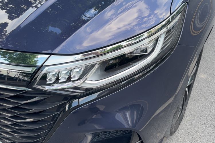 Used Roewe iMAX8 2021 Model 400TGI Exclusive Version for Key Accounts Left Front Headlight