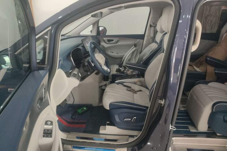 Used Roewe iMAX8 2021 400TGI Supreme Series Prestige Edition Left Front Seat