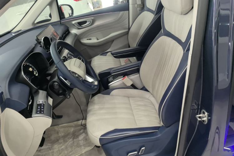 Used Roewe iMAX8 2021 400TGI Supreme Series Prestige Edition Left Front Seat
