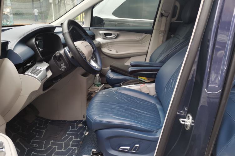 Used Roewe iMAX8 2021 400TGI Supreme Series Prestige Edition Left Front Seat
