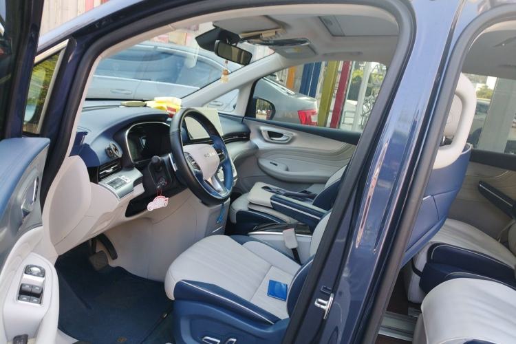Used Roewe iMAX8 2021 400TGI Supreme Series Prestige Edition Left Front Seat