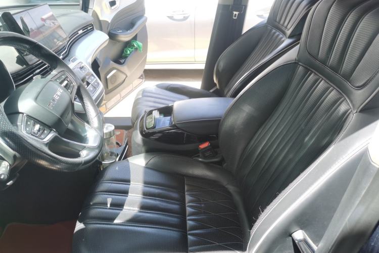 Used Roewe iMAX8 2021 400TGI Supreme Series Prestige Edition Left Front Seat