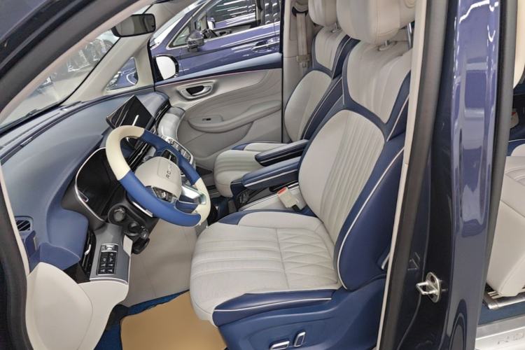 Used Roewe iMAX8 2021 400TGI Supreme Series Prestige Edition Left Front Seat