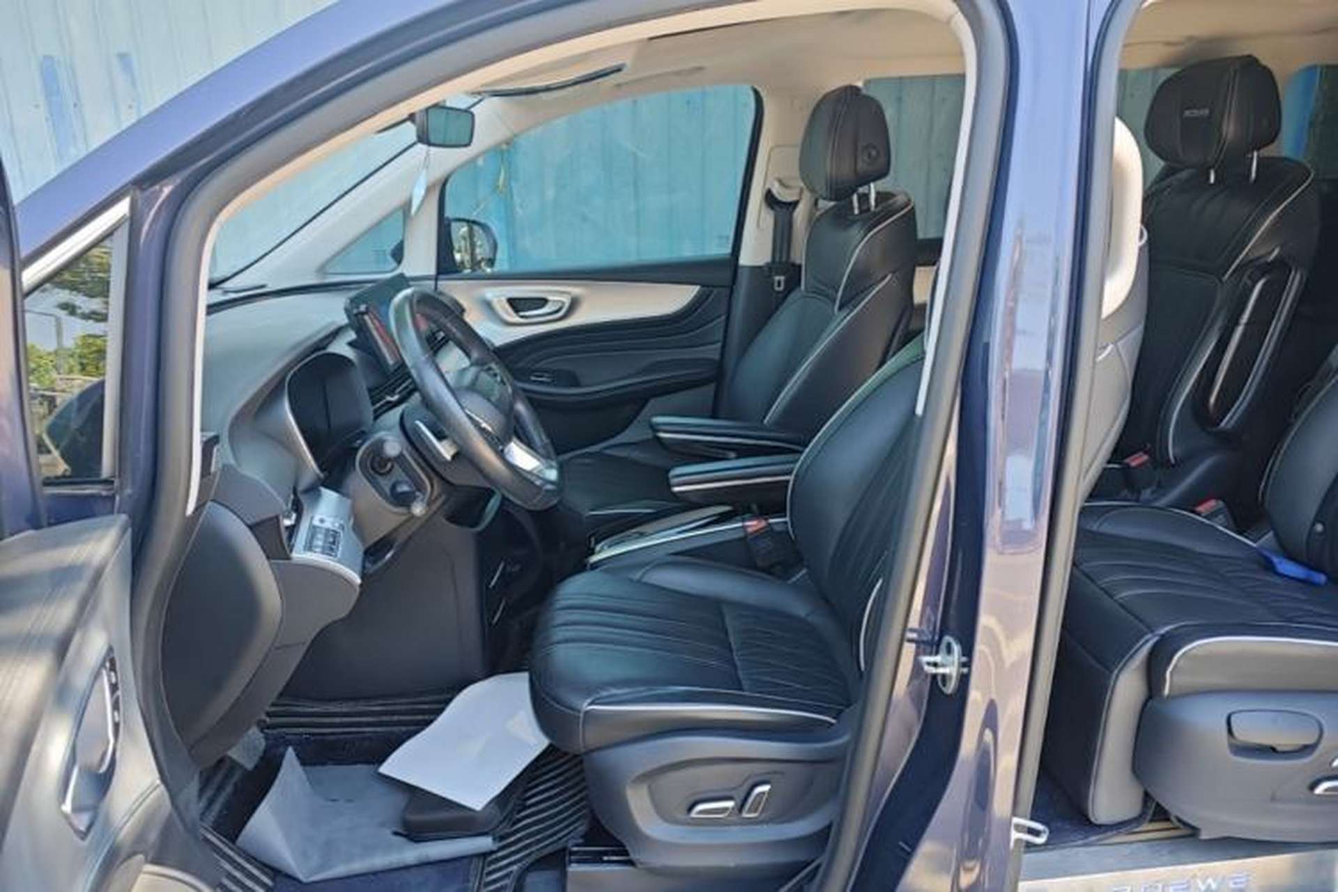Used Roewe iMAX8 2021 400TGI Supreme Series Prestige Edition Left Front Seat