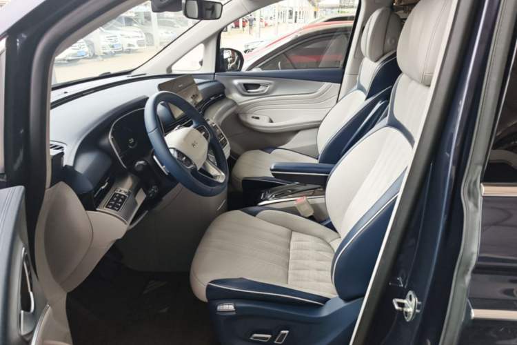 Used Roewe iMAX8 2021 400TGI Supreme Series Ultimate Edition Left Front Seat