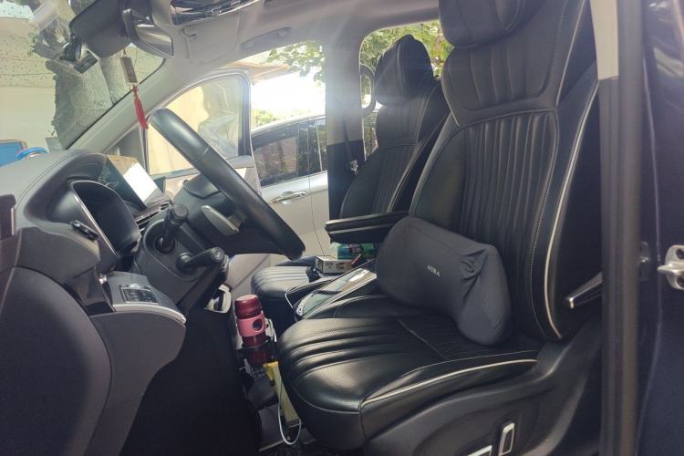 Used Roewe iMAX8 2021 400TGI Supreme Series Prestige Edition Left Front Seat
