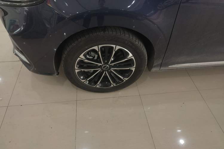 Used Roewe iMAX8 2021 400TGI Supreme Series Prestige Edition Left Front Wheel Hub