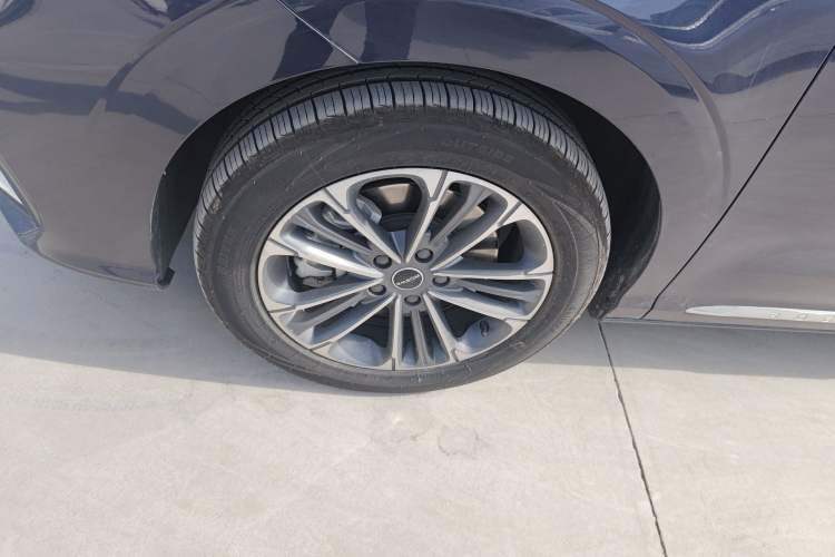 Used Roewe iMAX8 2021 400TGI Flagship Edition Left Front Wheel Hub