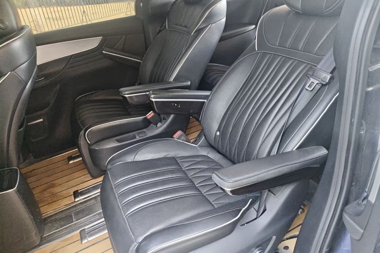 Used Roewe iMAX8 2021 400TGI Supreme Series Prestige Edition Left Rear Seat