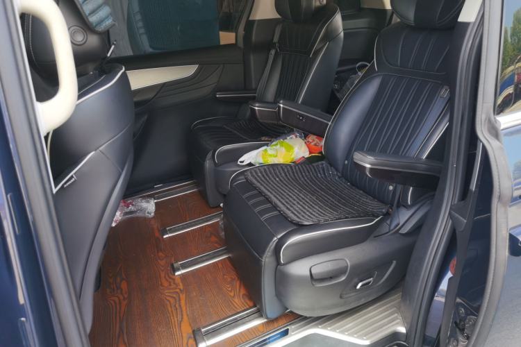 Used Roewe iMAX8 2021 400TGI Supreme Series Lu Zun Edition Left Rear Seat