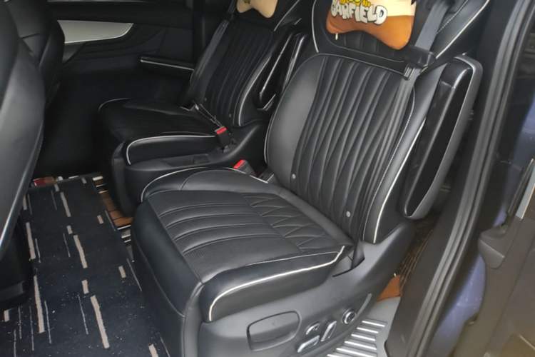 Used Roewe iMAX8 2021 400TGI Supreme Series Prestige Edition Left Rear Seat