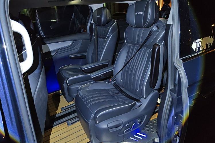 Used Roewe iMAX8 2021 400TGI Supreme Series Prestige Edition Left Rear Seat
