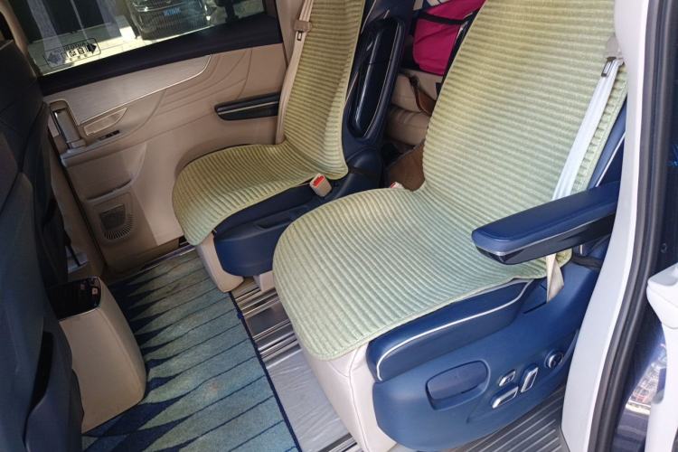 Used Roewe iMAX8 2021 400TGI Supreme Series Prestige Edition Left Rear Seat