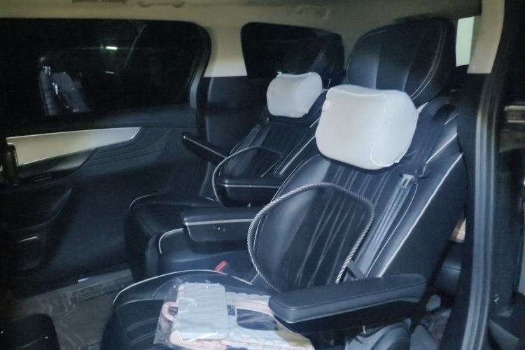 Used Roewe iMAX8 2021 400TGI Flagship Edition Left Rear Seat