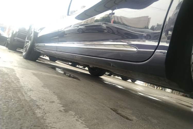 Used Roewe iMAX8 2021 400TGI Supreme Series Prestige Edition Left Side Sill