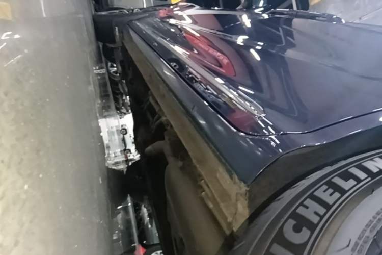 Used Roewe iMAX8 2021 400TGI Supreme Series Prestige Edition Left Side Sill
