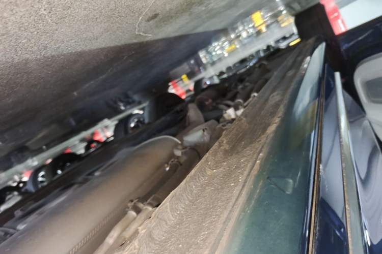 Used Roewe iMAX8 2021 400TGI Supreme Series Ultimate Edition Left Side Sill