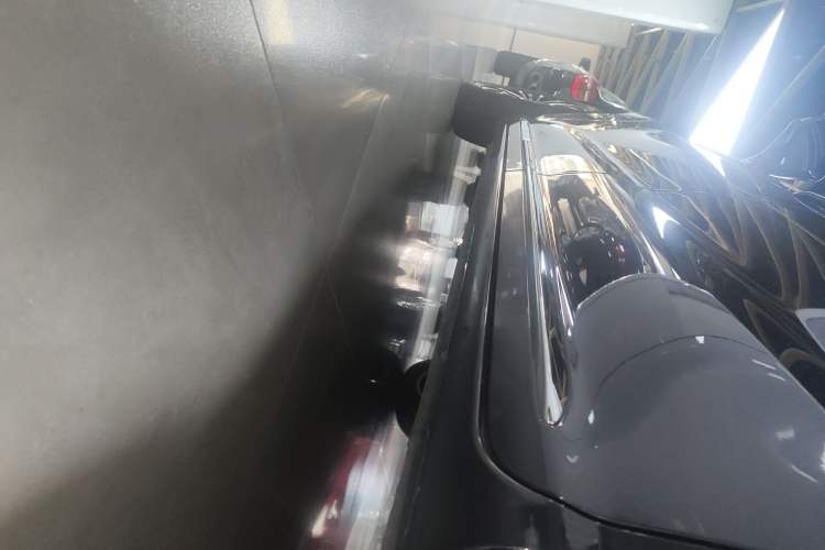 Used Roewe iMAX8 2021 400TGI Supreme Series Prestige Edition Left Side Sill