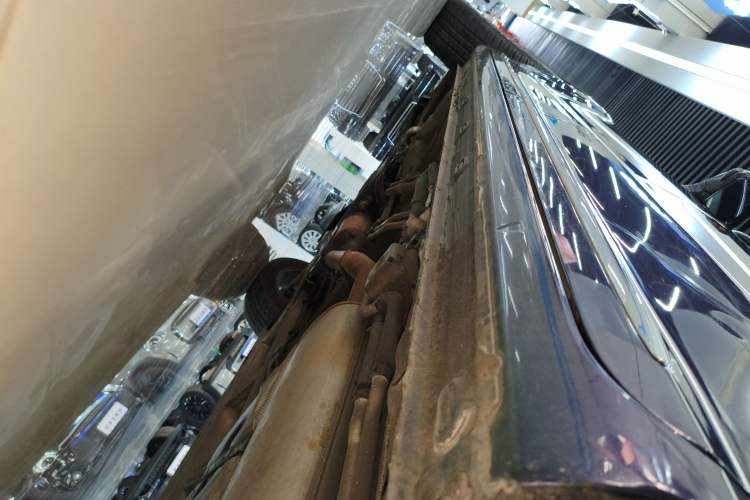 Used Roewe iMAX8 2021 400TGI Supreme Series Prestige Edition Left Side Sill