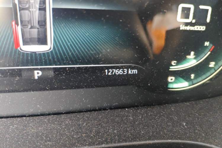 Used Roewe iMAX8 2021 400TGI Flagship Edition Odometer Close Up