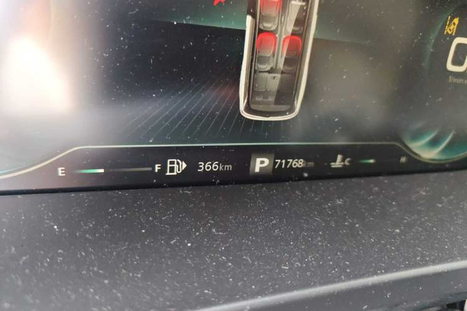 Used Roewe iMAX8 2021 400TGI Supreme Series Ultimate Edition Odometer Close Up