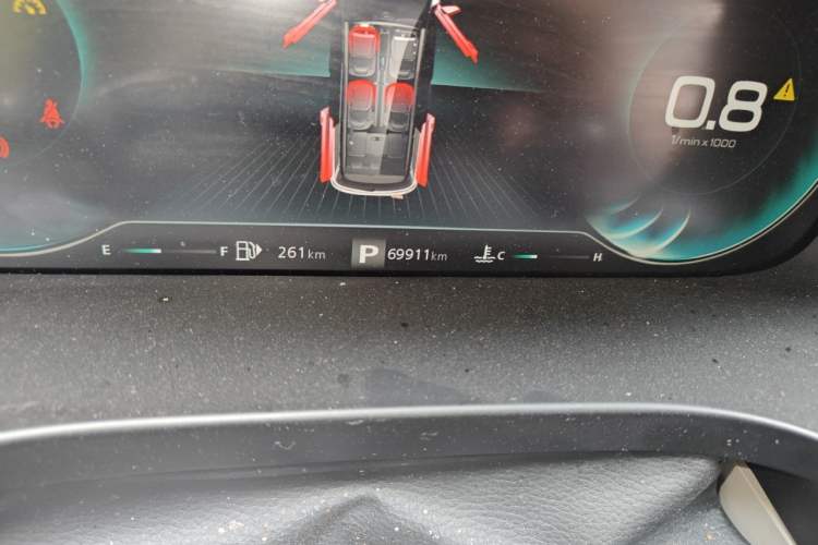 Used Roewe iMAX8 2021 400TGI Supreme Series Ultimate Edition Odometer Close Up