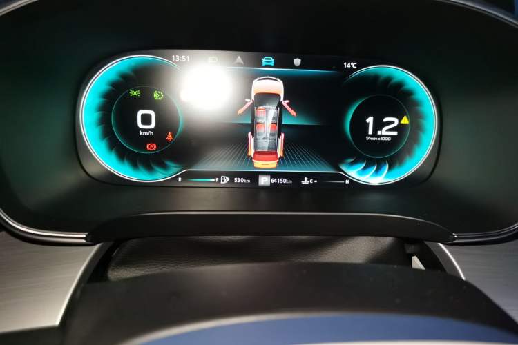 Used Roewe iMAX8 2021 400TGI Supreme Series Ultimate Edition Odometer Close Up