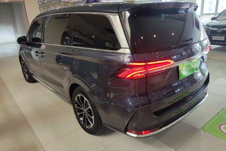 Used Roewe iMAX8 2021 400TGI Supreme Series Prestige Edition Rear Left 45 Deg