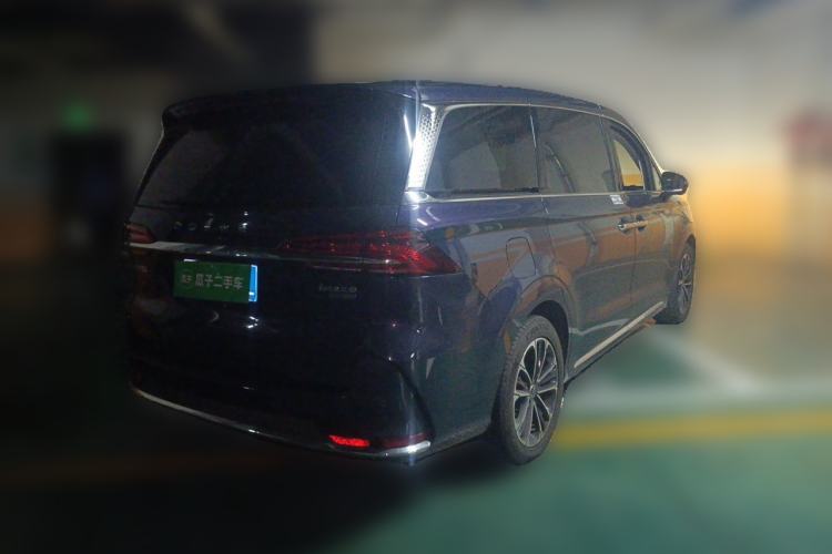 Used Roewe iMAX8 2021 400TGI Supreme Series Prestige Edition Rear Right 45 Deg
