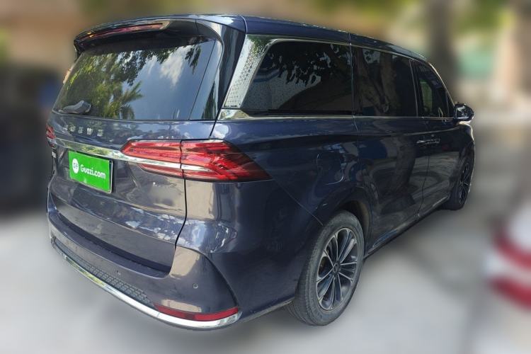 Used Roewe iMAX8 2021 400TGI Supreme Series Prestige Edition Rear Right 45 Deg