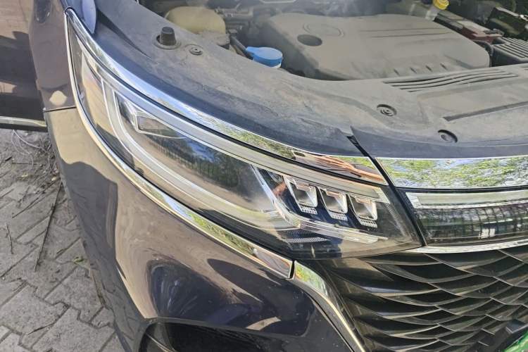 Used Roewe iMAX8 2021 400TGI Supreme Series Prestige Edition Right Front Headlight