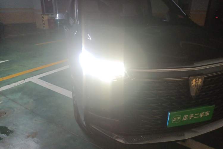Used Roewe iMAX8 2021 400TGI Supreme Series Prestige Edition Right Front Headlight