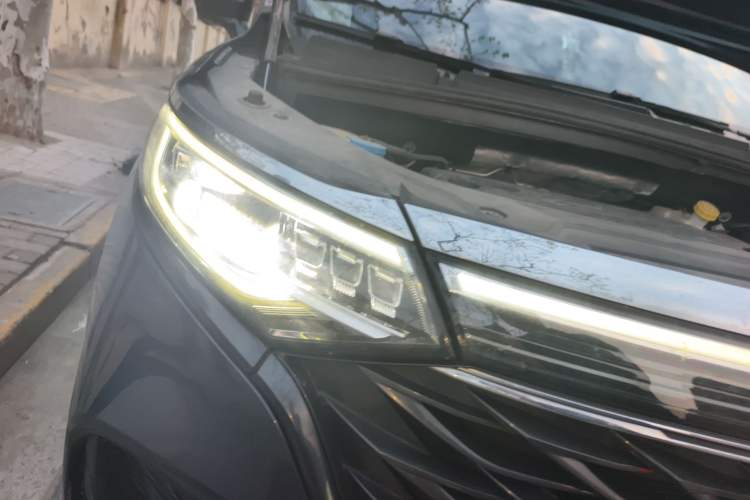 Used Roewe iMAX8 2021 400TGI Supreme Series Prestige Edition Right Front Headlight