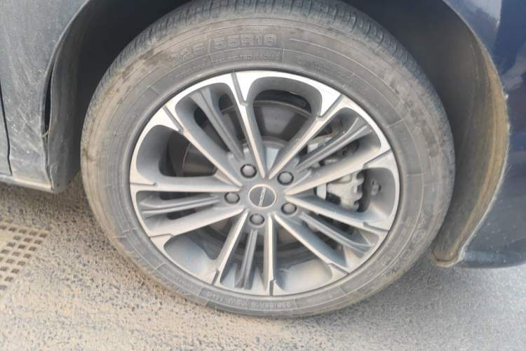 Used Roewe iMAX8 2021 400TGI Flagship Edition Right Front Wheel Hub