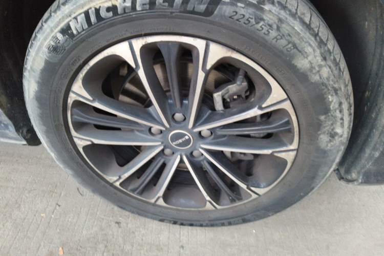 Used Roewe iMAX8 2021 400TGI Supreme Series Prestige Edition Right Front Wheel Hub
