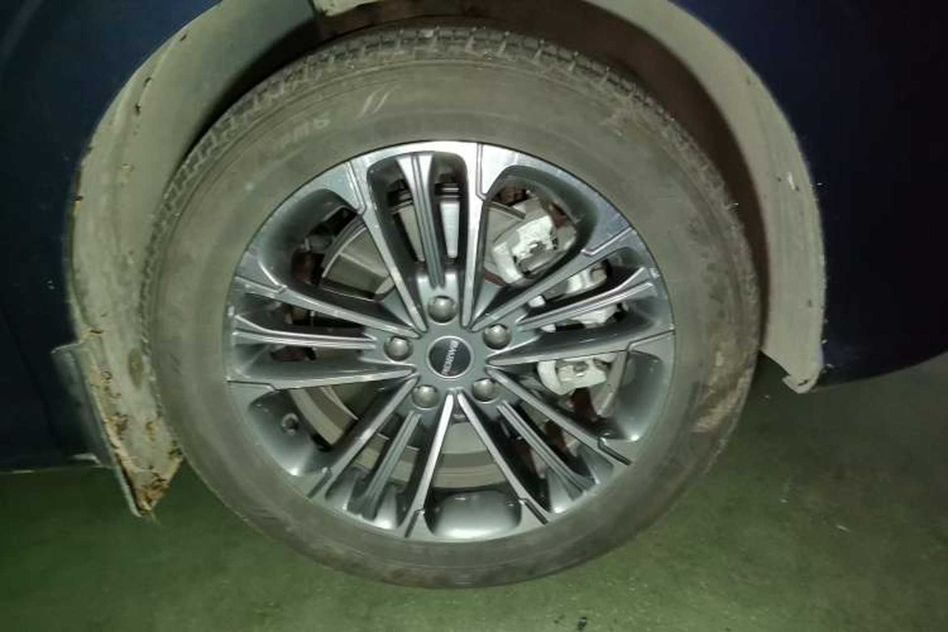 Used Roewe iMAX8 2021 400TGI Flagship Edition Right Front Wheel Hub