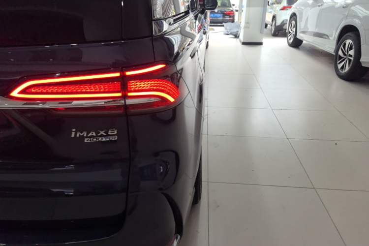Used Roewe iMAX8 2021 400TGI Supreme Series Prestige Edition Right Rear Taillight