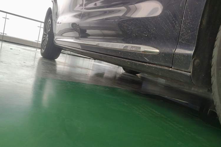 Used Roewe iMAX8 2021 400TGI Supreme Series Prestige Edition Right Side Sill