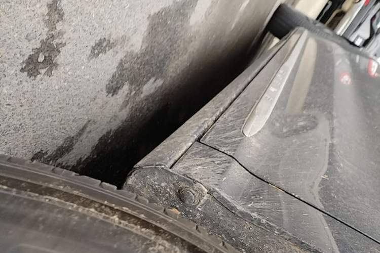 Used Roewe iMAX8 2021 400TGI Supreme Series Prestige Edition Right Side Sill