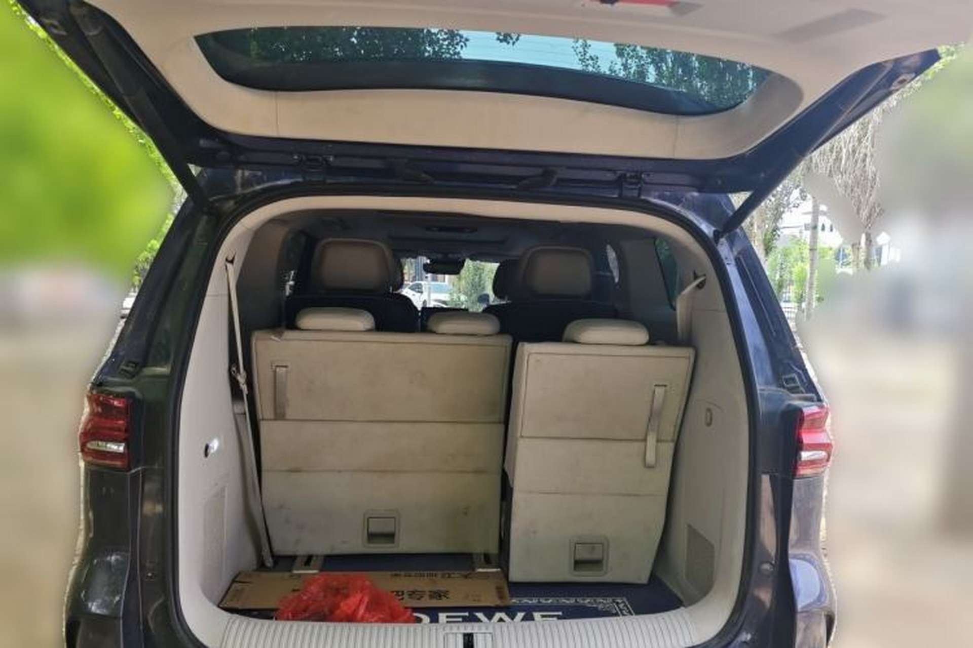 Used Roewe iMAX8 2021 400TGI Supreme Series Prestige Edition Trunk