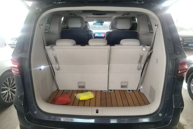 Used Roewe iMAX8 2021 400TGI Supreme Series Prestige Edition Trunk