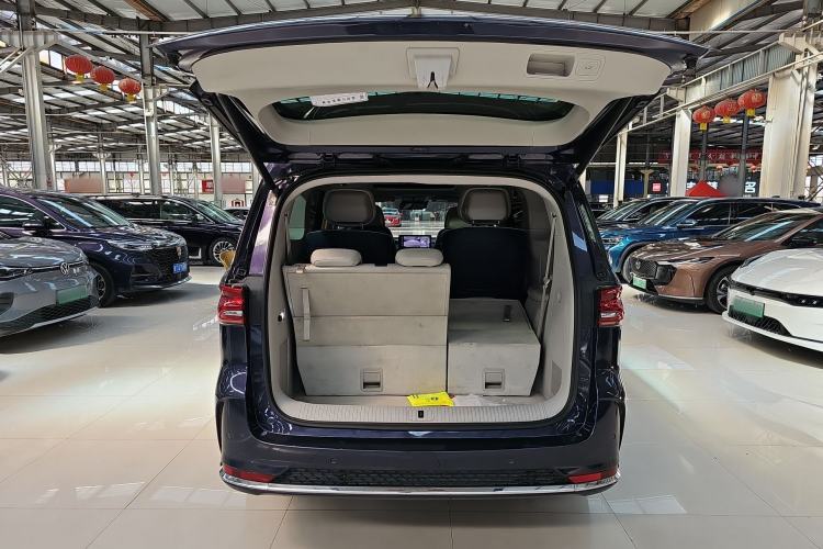 Used Roewe iMAX8 2021 400TGI Supreme Series Ultimate Edition Trunk